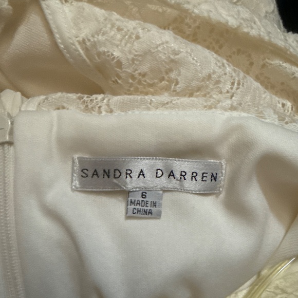 Cream Sleeveless Lace-Detail Sheath Dress - Picture 3 of 3